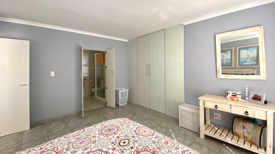 6 Bedroom Property for Sale in Dwarskersbos Western Cape